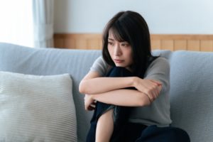 恋愛に悩む女性